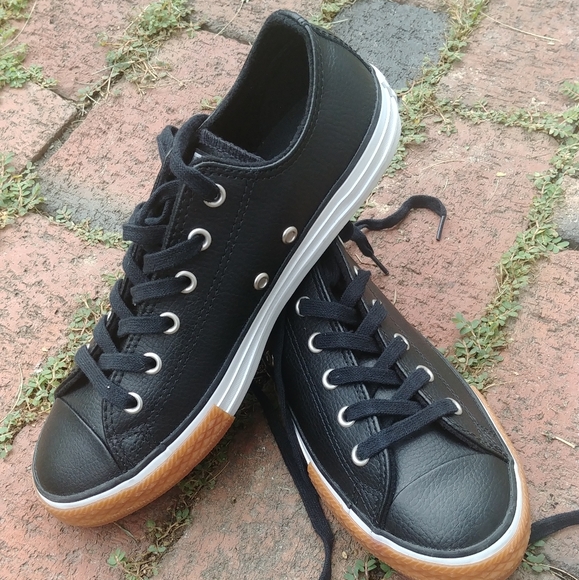 black leather converse size 4.5